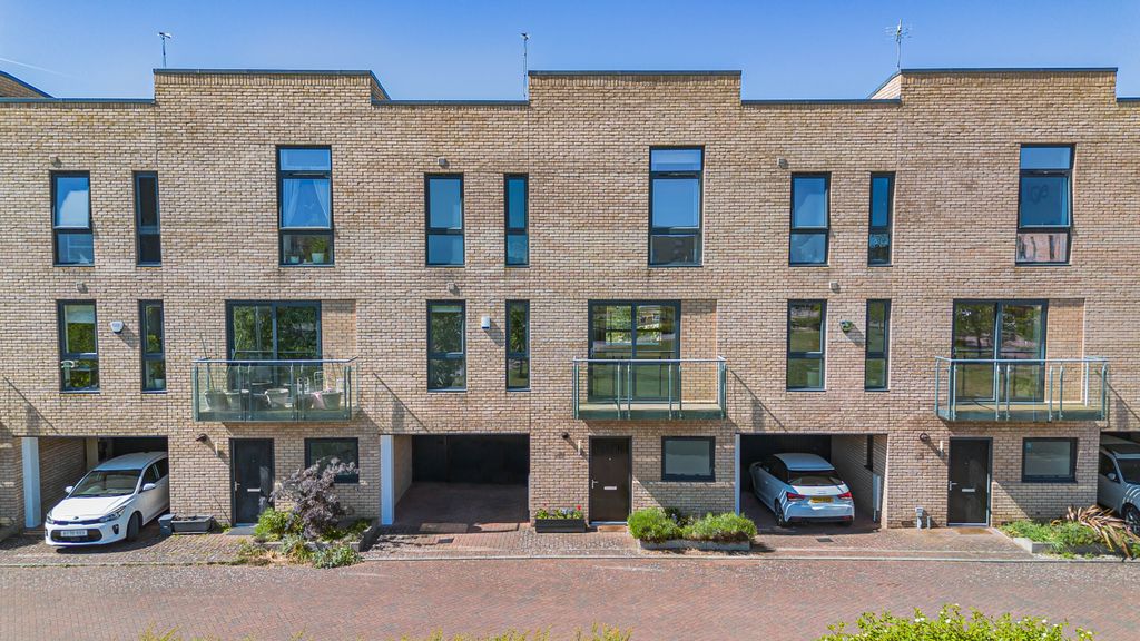 Property photo 1 of 36 1880447