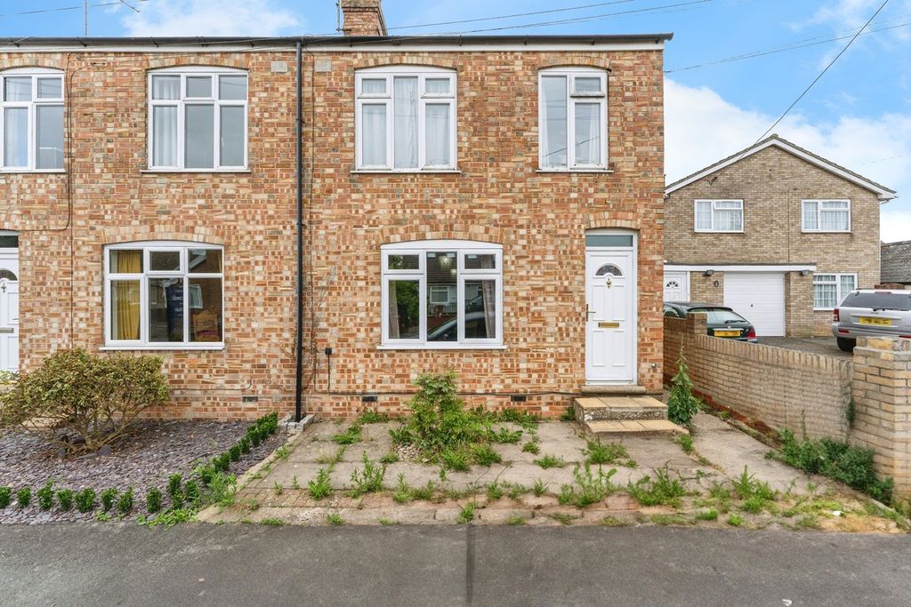 Property photo 1 of 18