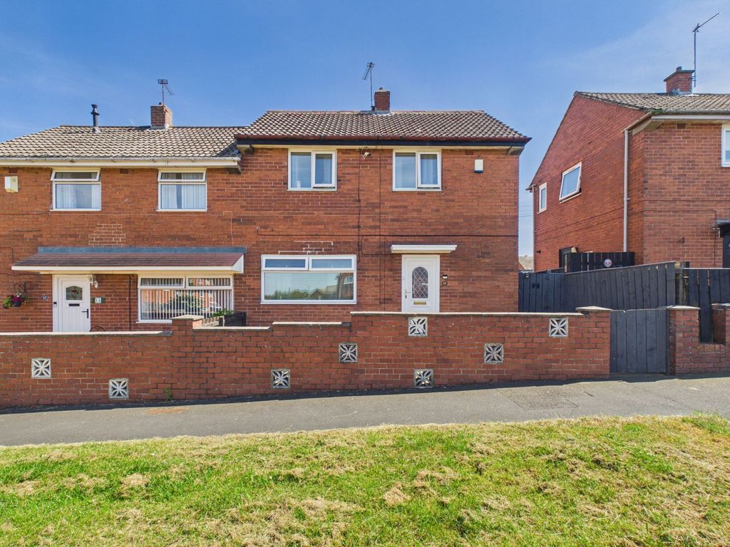 Property photo 1 of 11 External