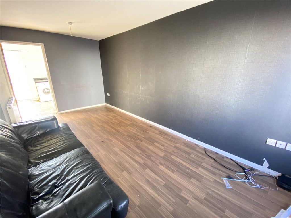 Property photo 2 of 10 Picture No. 03