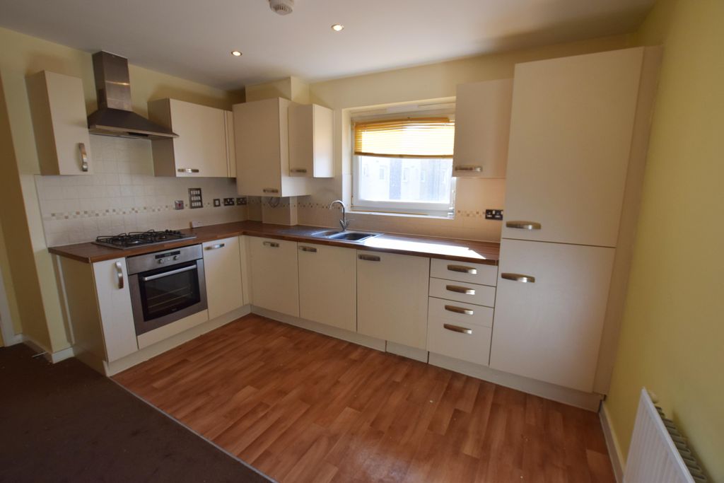 Property photo 2 of 8 Living Room