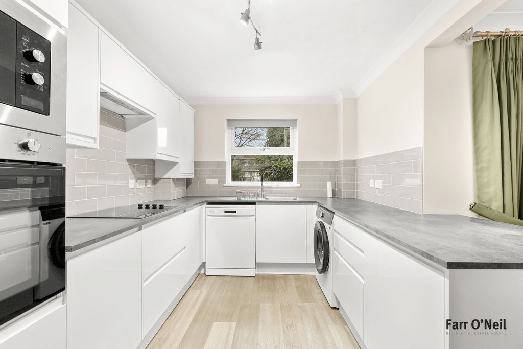 Property photo 2 of 20 Photo 9