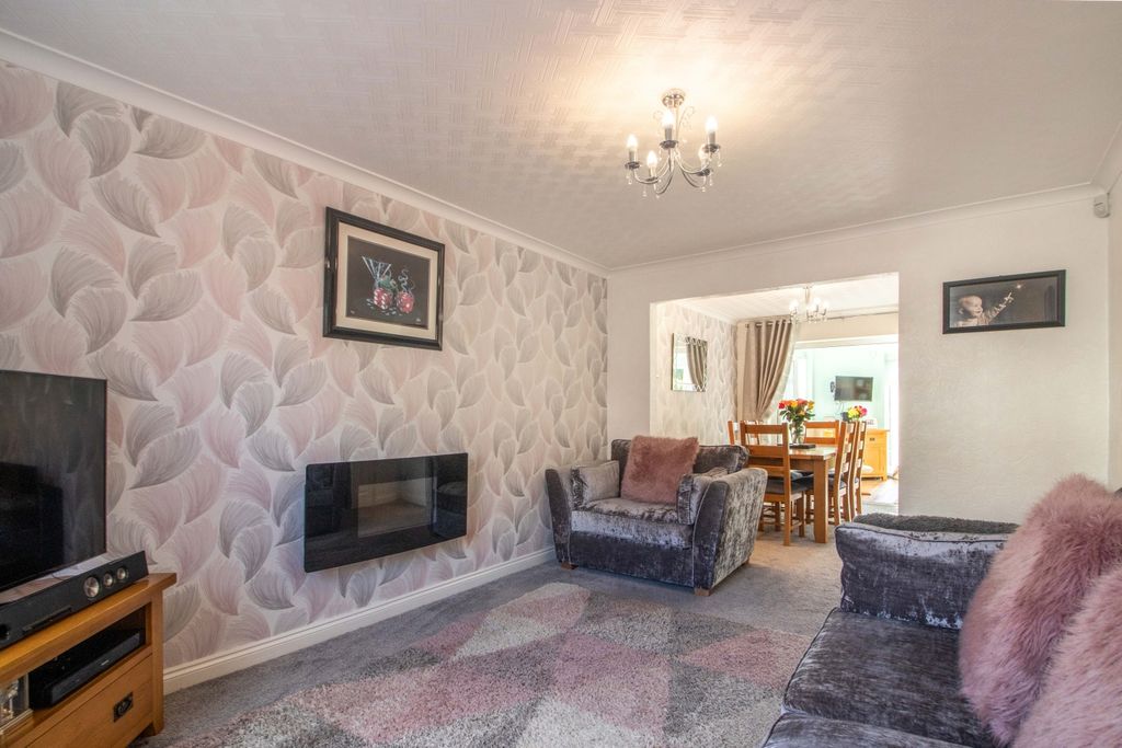 Property photo 3 of 18 New-Eaton-15