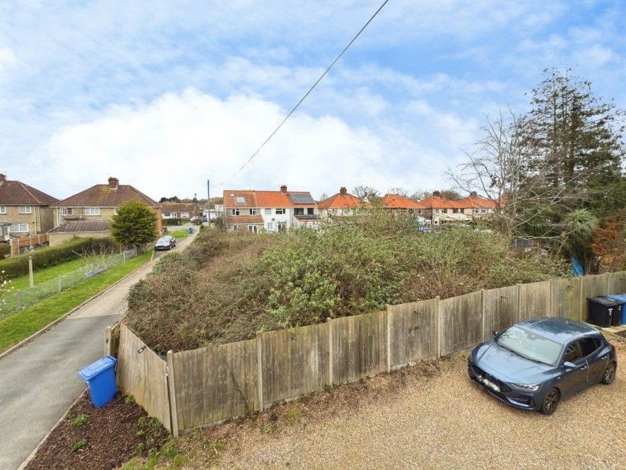 Property photo 3 of 6