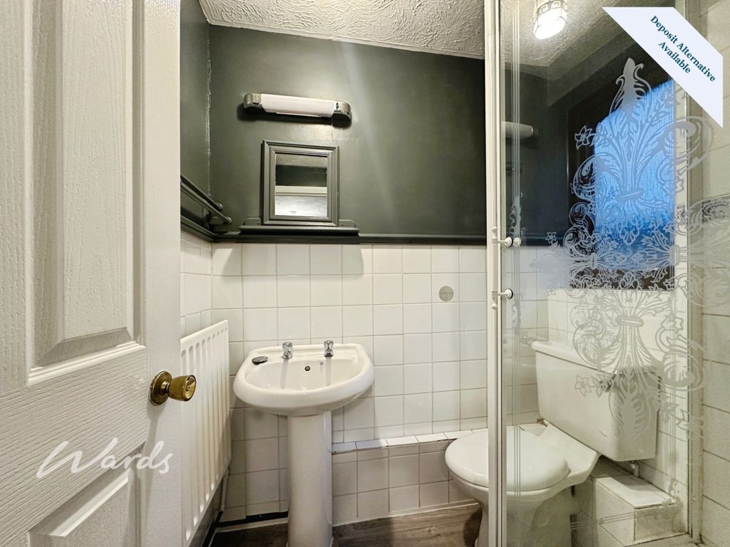 Property photo 3 of 28 En Suite