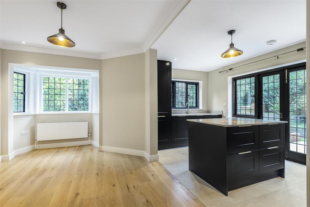 Property photo 2 of 13 903981 (4).Jpg
