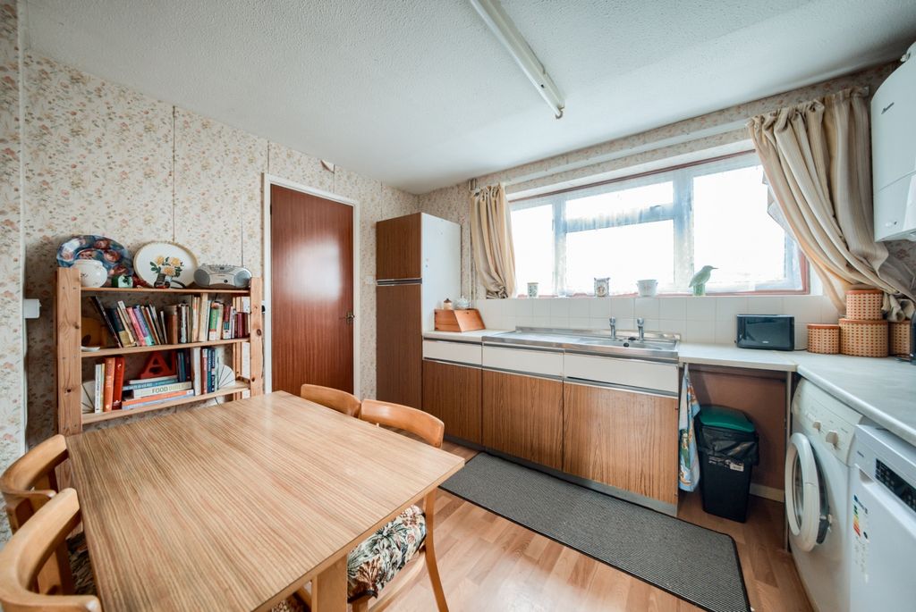 Property photo 3 of 15 Xt5A1628-Hdr(3) (2)