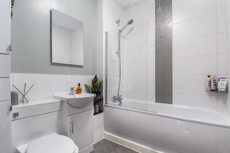 Property photo 2 of 8 Family Bathroom