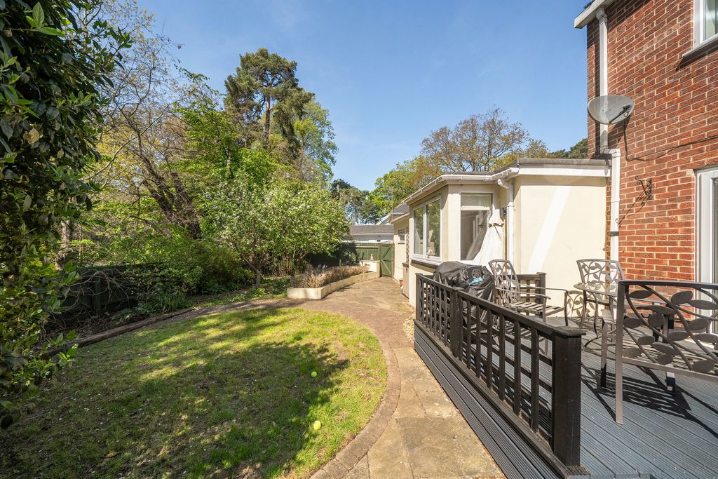 Property photo 3 of 15