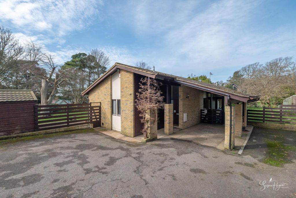 Property photo 3 of 36 Welcome To Dunbar House