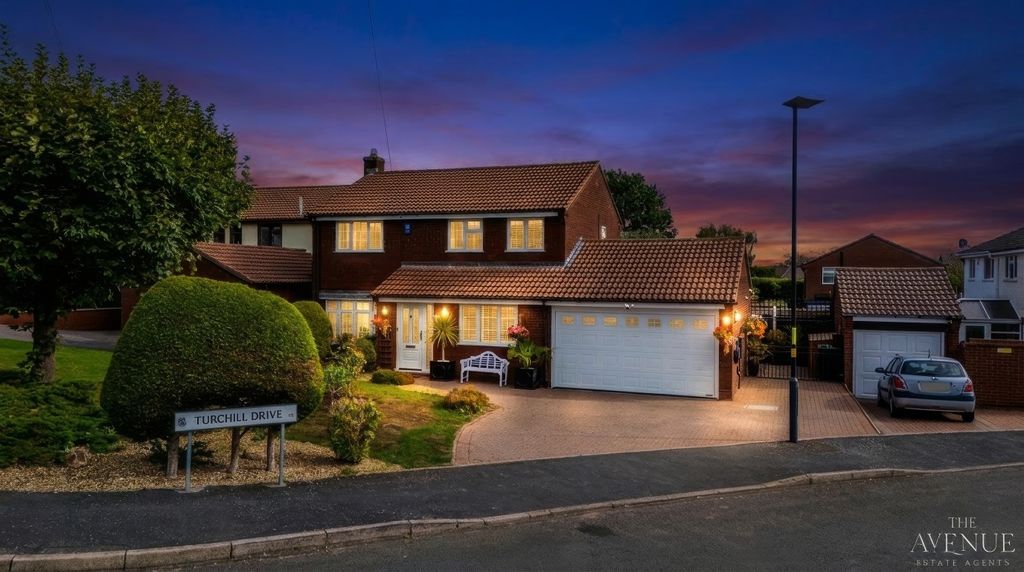 Property photo 1 of 43 5541480