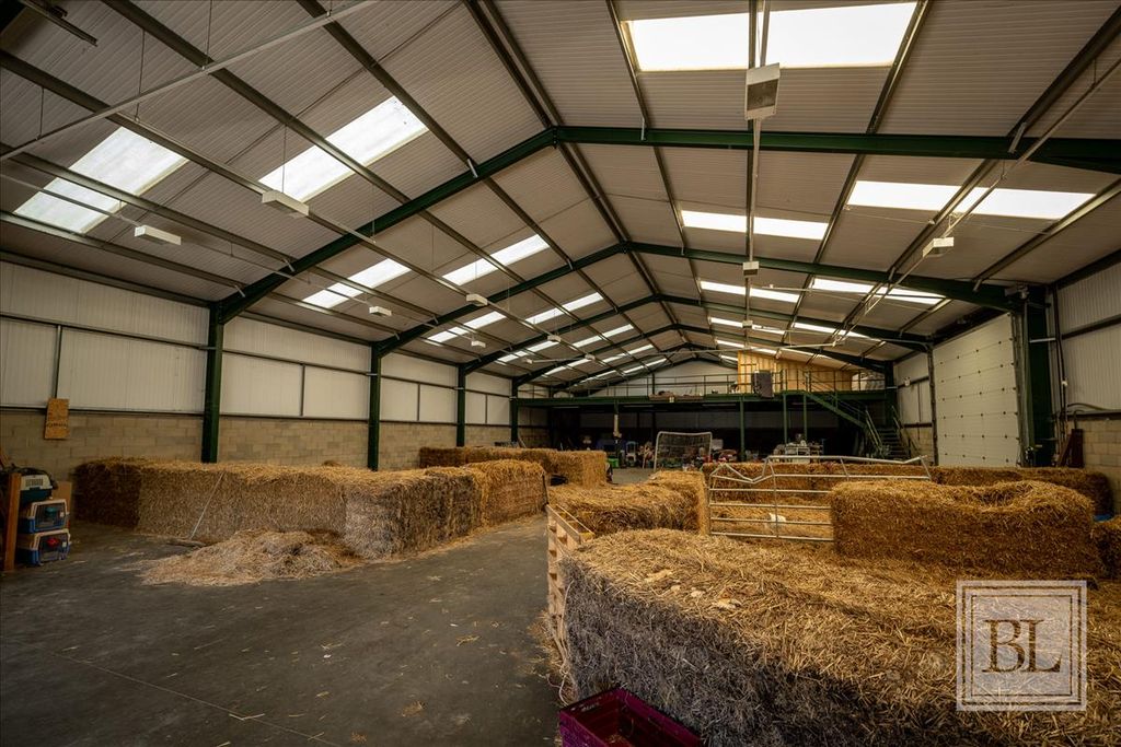 Property photo 3 of 5