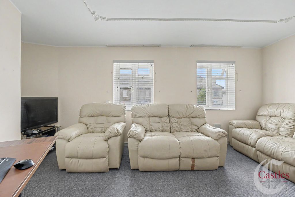 Property photo 2 of 16 Living Room