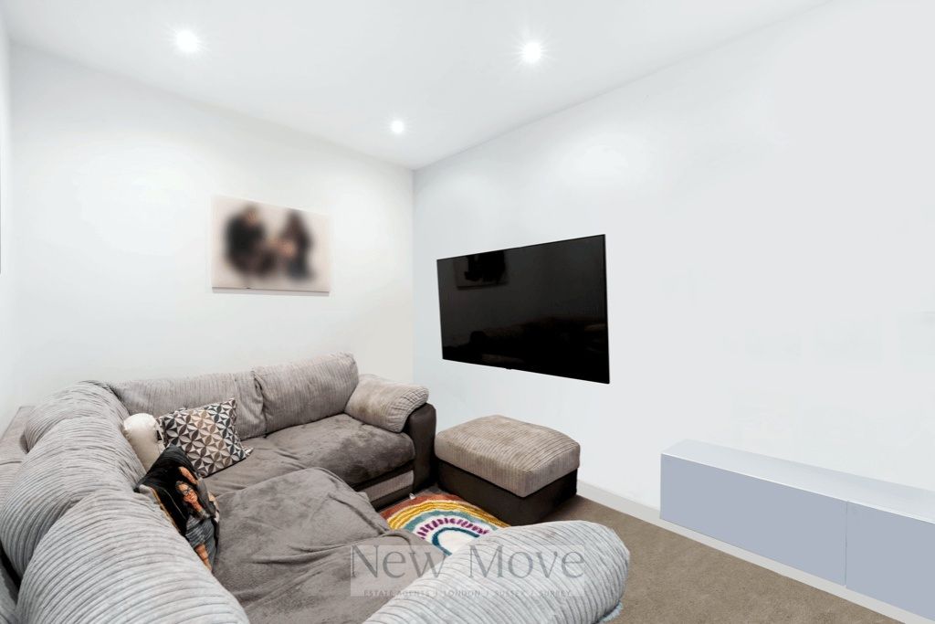Property photo 3 of 13 Gallery