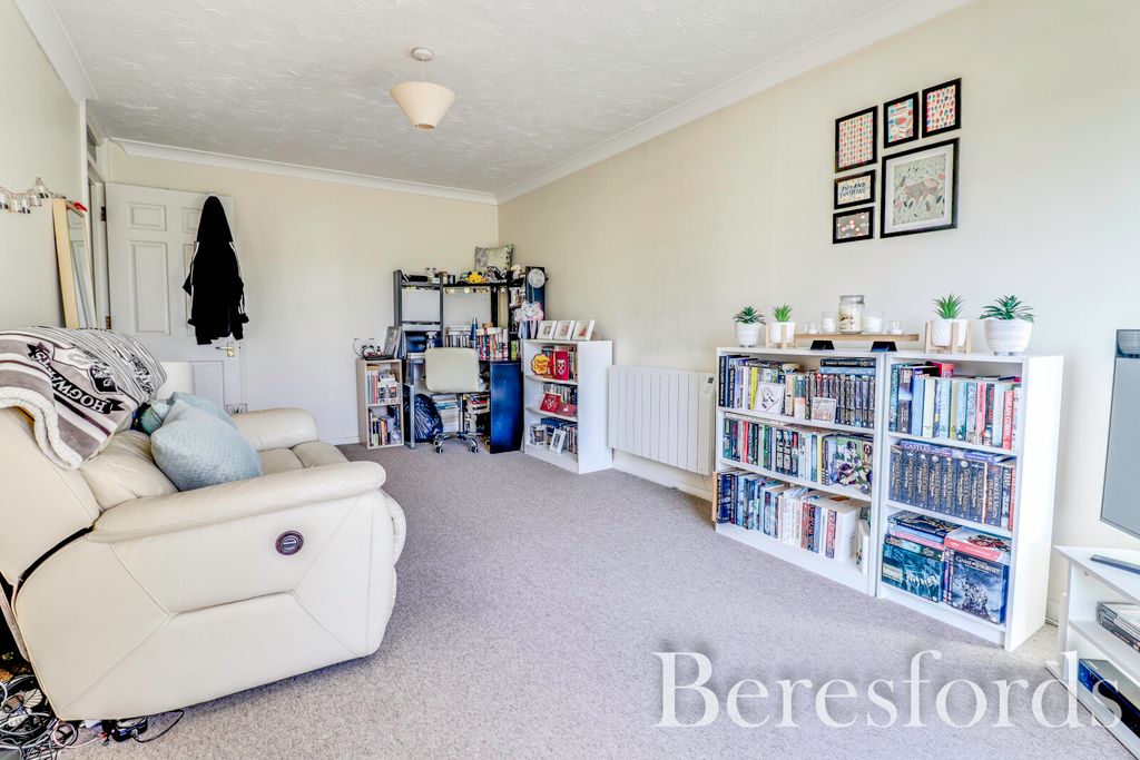 Property photo 3 of 10 Picture 3