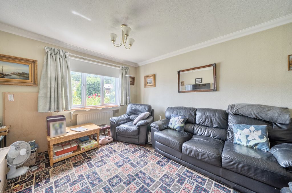 Property photo 3 of 19 1470047-8-6A301F0...