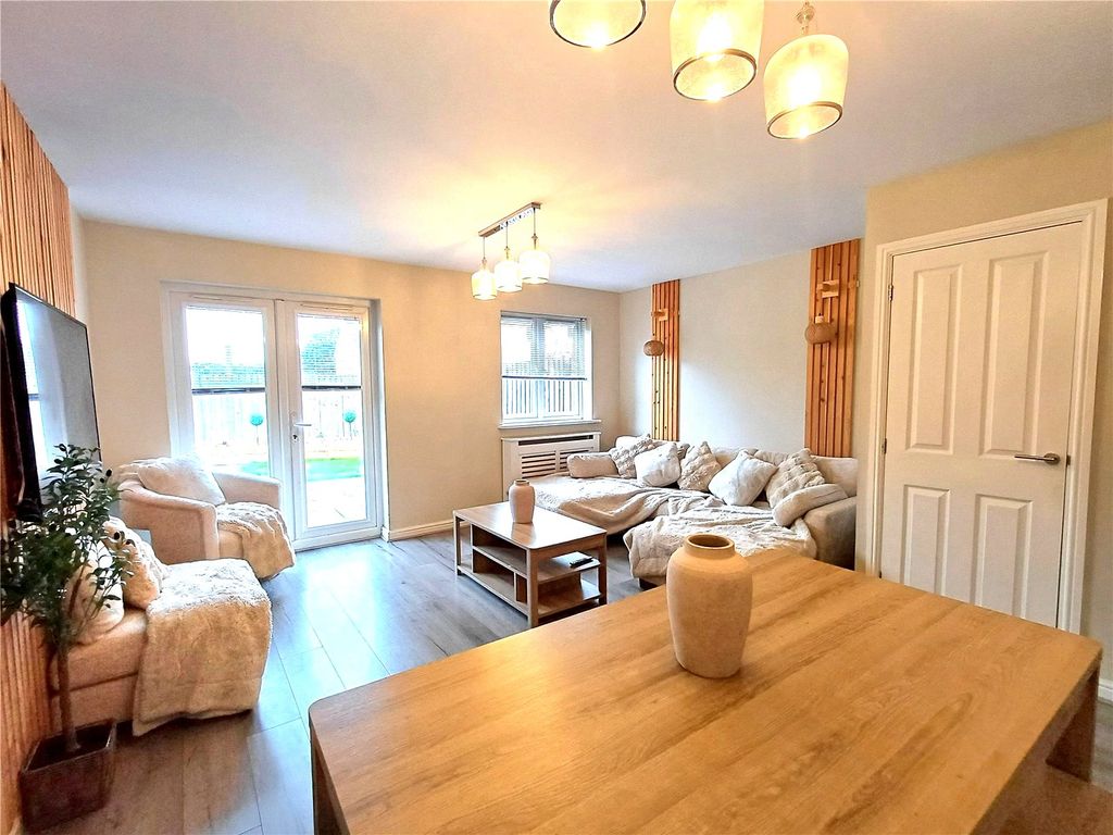 Property photo 3 of 18 Picture No. 19