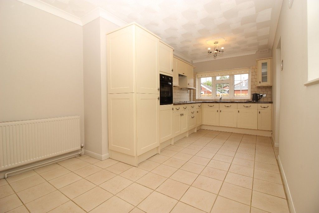 Property photo 2 of 15 Kitchen/Diner