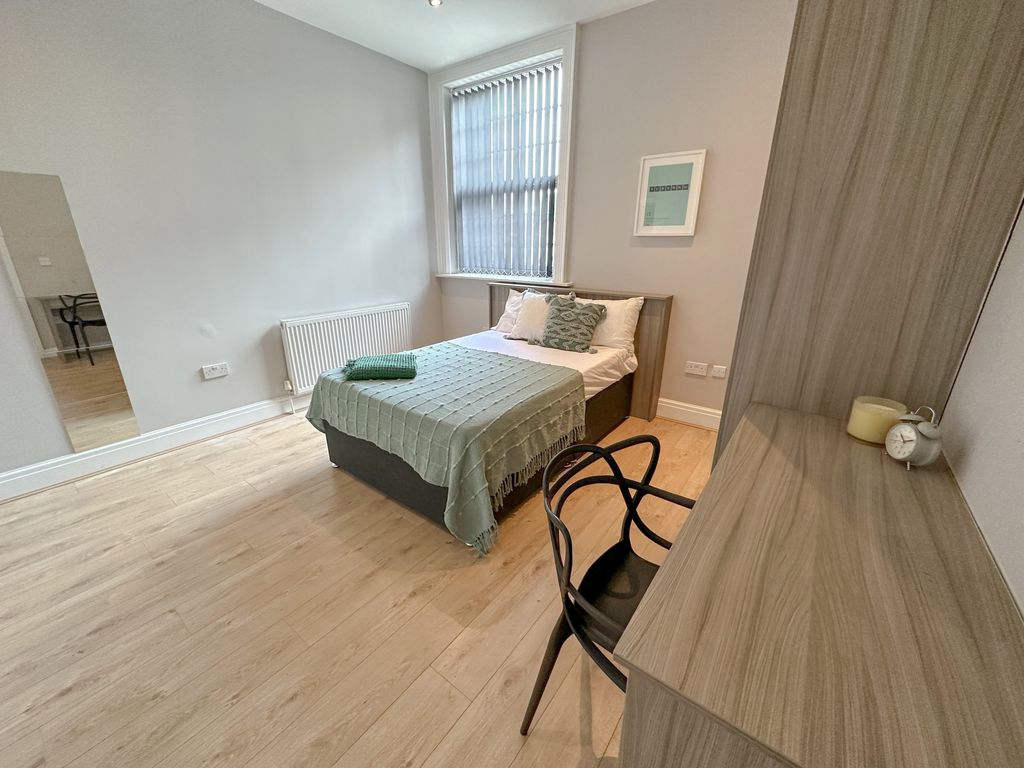 Property photo 2 of 8 13