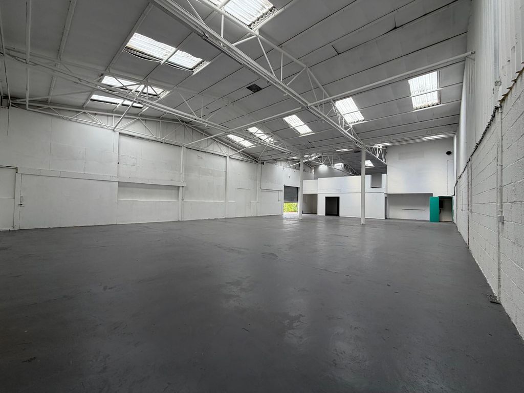 Property photo 1 of 5