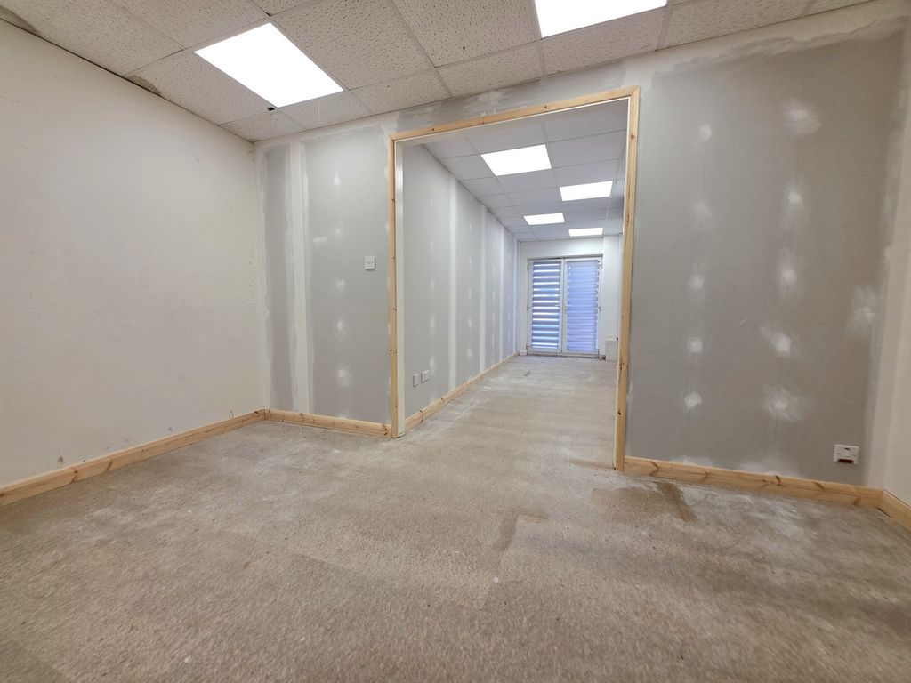 Property photo 3 of 3