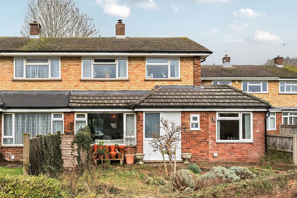 Property photo 1 of 25 1405480-1-698091F...