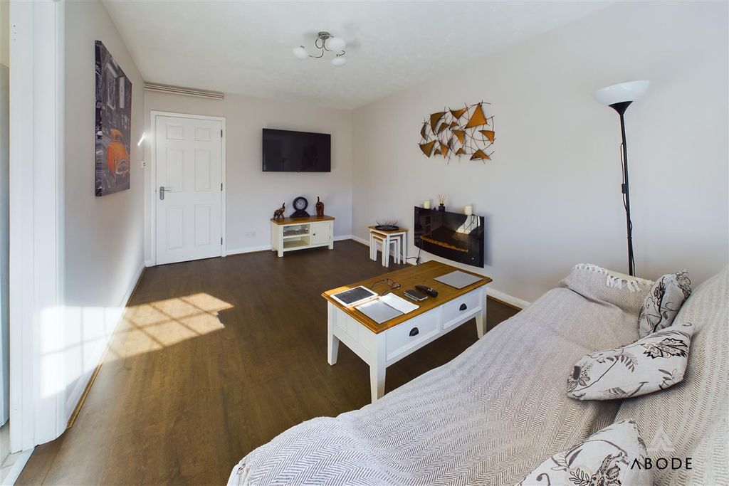 Property photo 3 of 9 Cam03645G0-Pr0160-Still007.Jpg