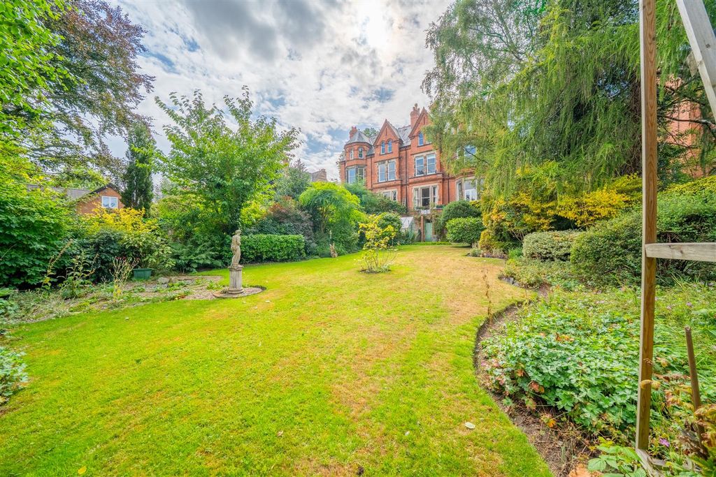 Additional image 13 of 2 bed flat for saleCavendish Road East, The Park NG7