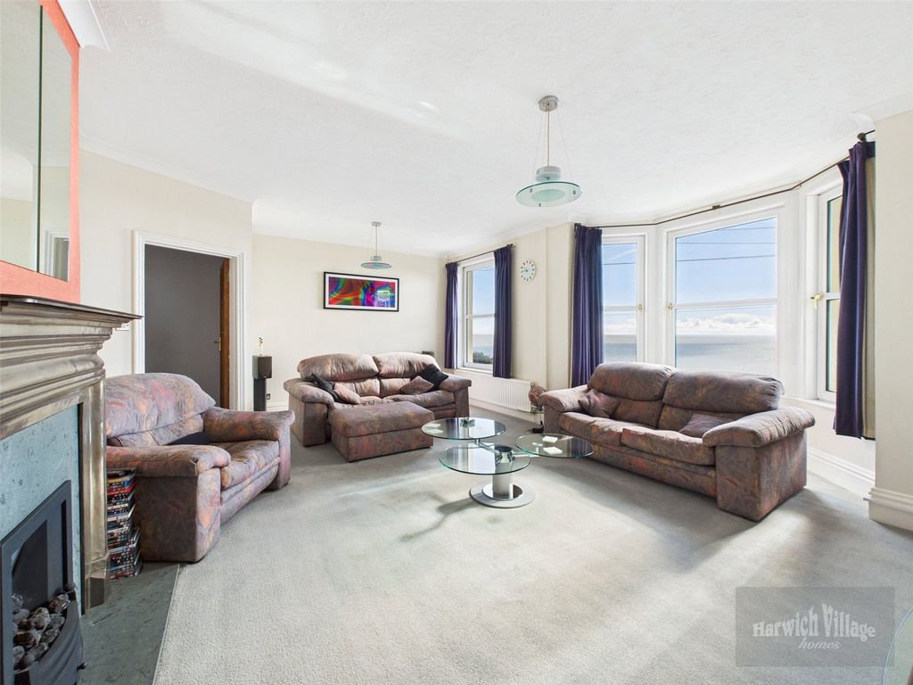 Property photo 2 of 27 Picture 2