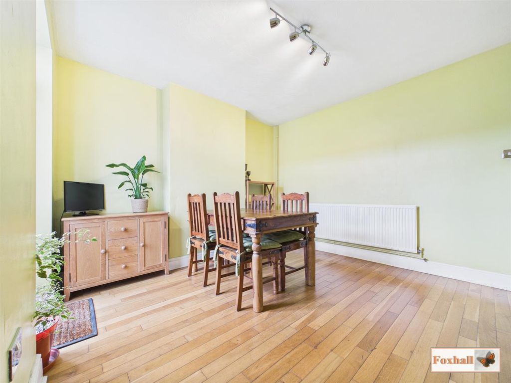 Property photo 3 of 18 Dining Room