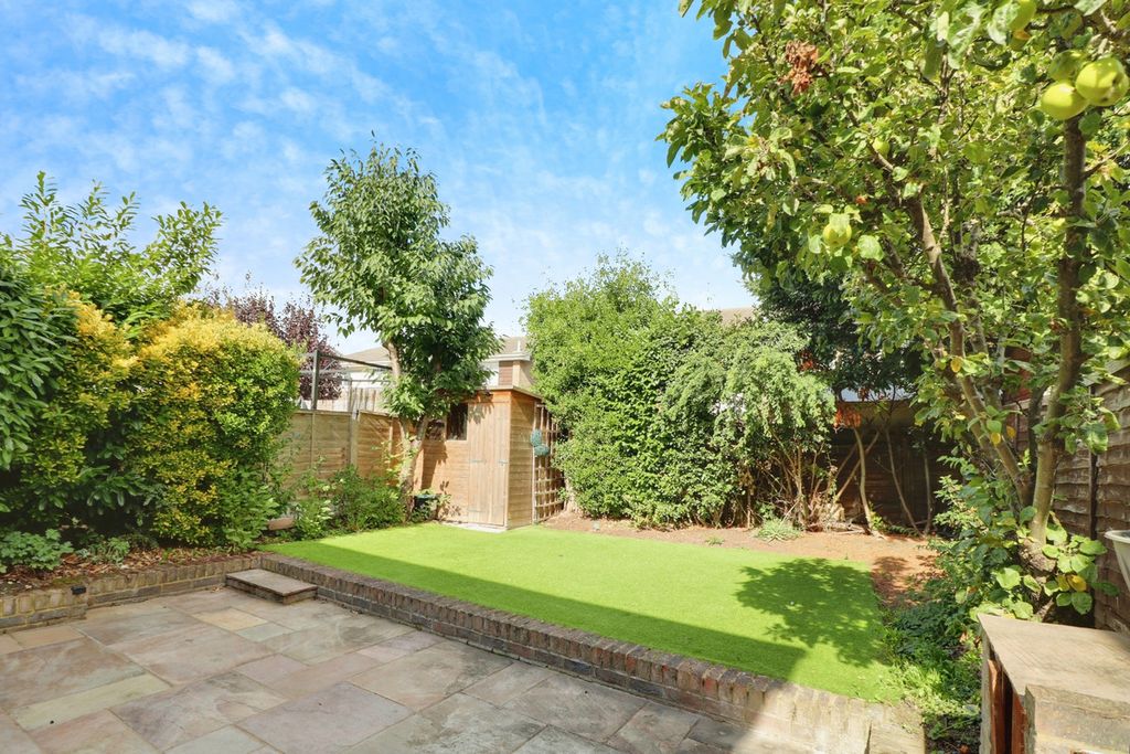 Property photo 3 of 21