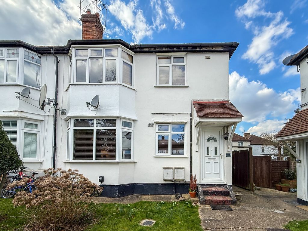 Property photo 2 of 12