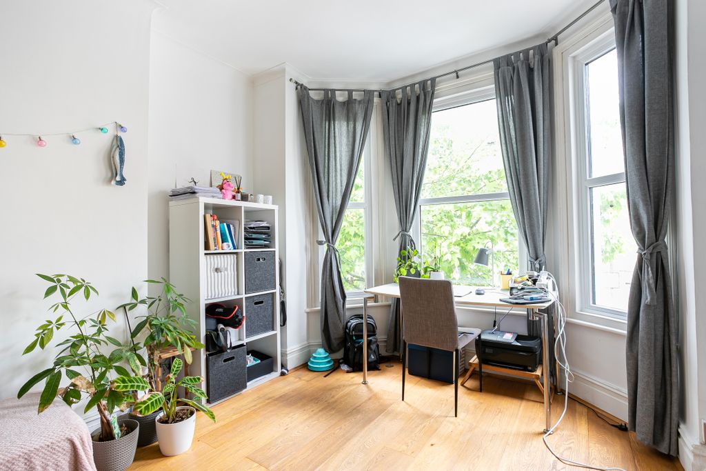 Property photo 1 of 7 Imported Image