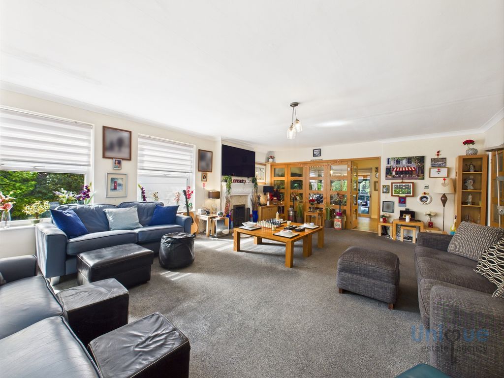 Property photo 3 of 29