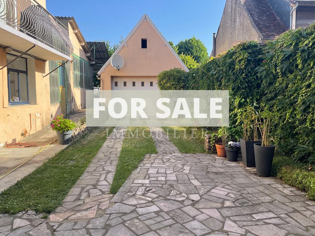 Property photo 2 of 18