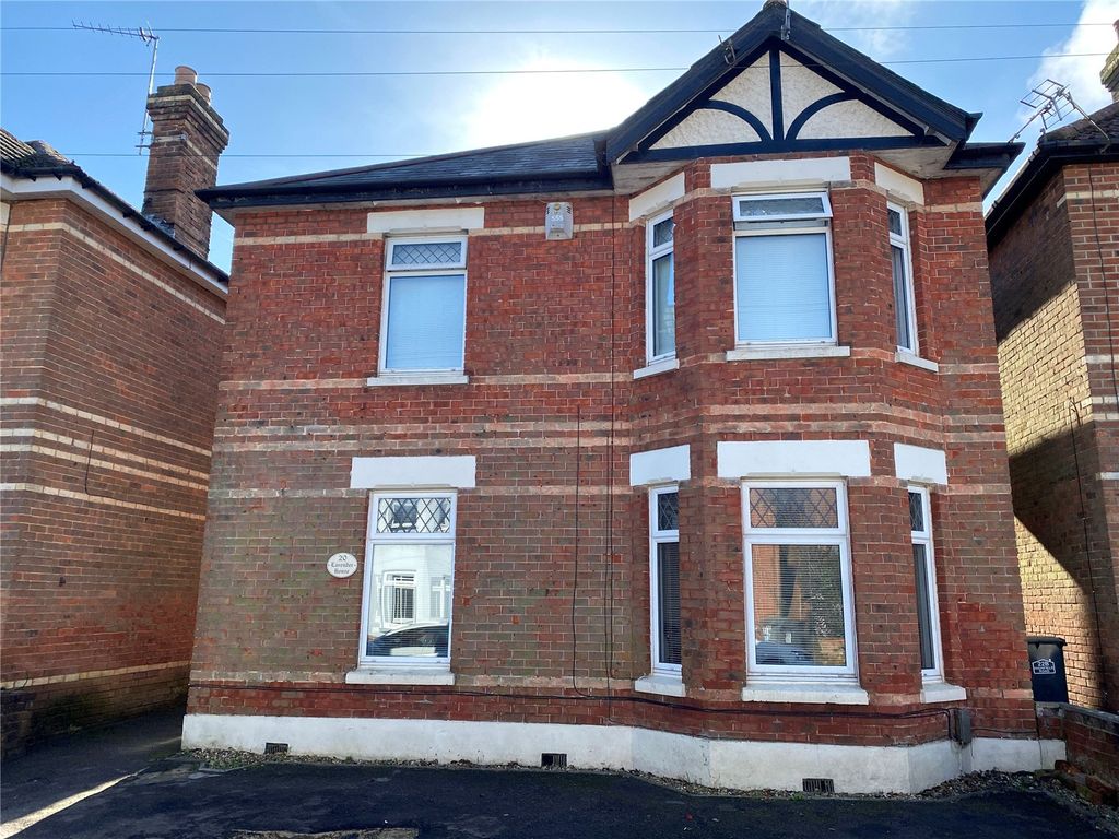 Property photo 1 of 34 Picture No. 39