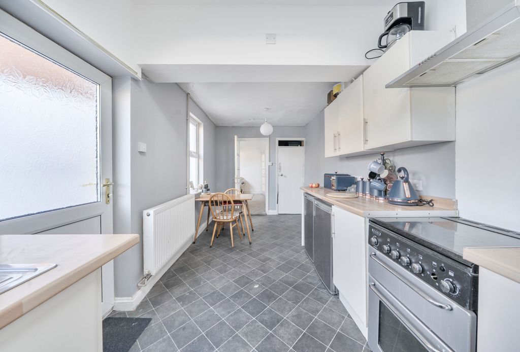 Property photo 2 of 20 1449859-14-69Ebc3...