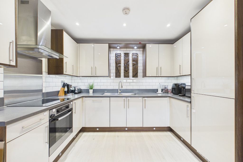 Property photo 2 of 8 Picture No. 09