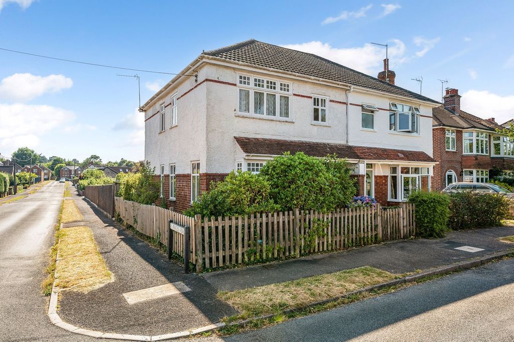 Property photo 1 of 18