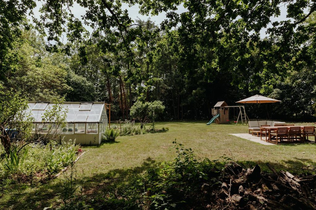 Property photo 3 of 35