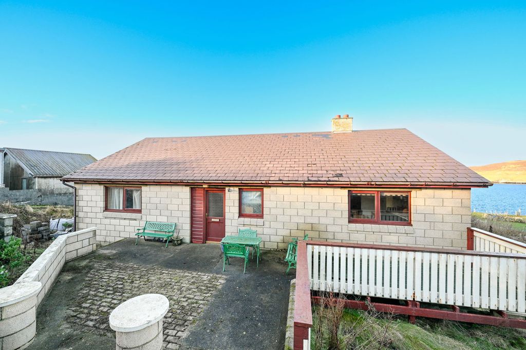 Property photo 1 of 34