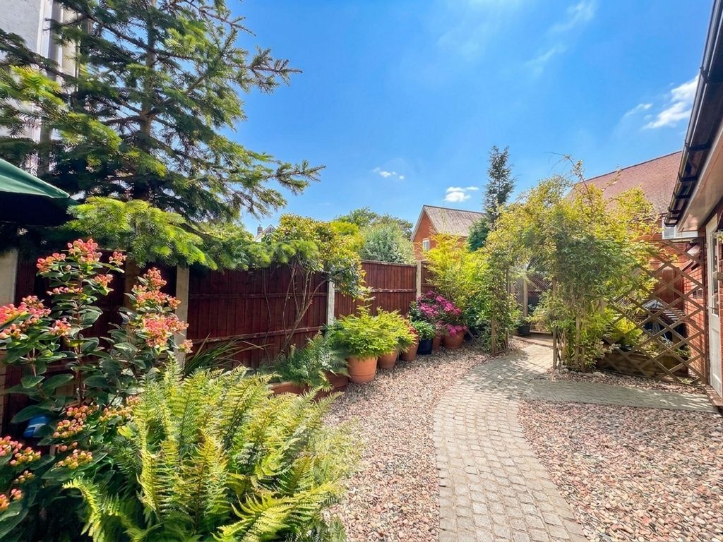 Property photo 1 of 23 Garden