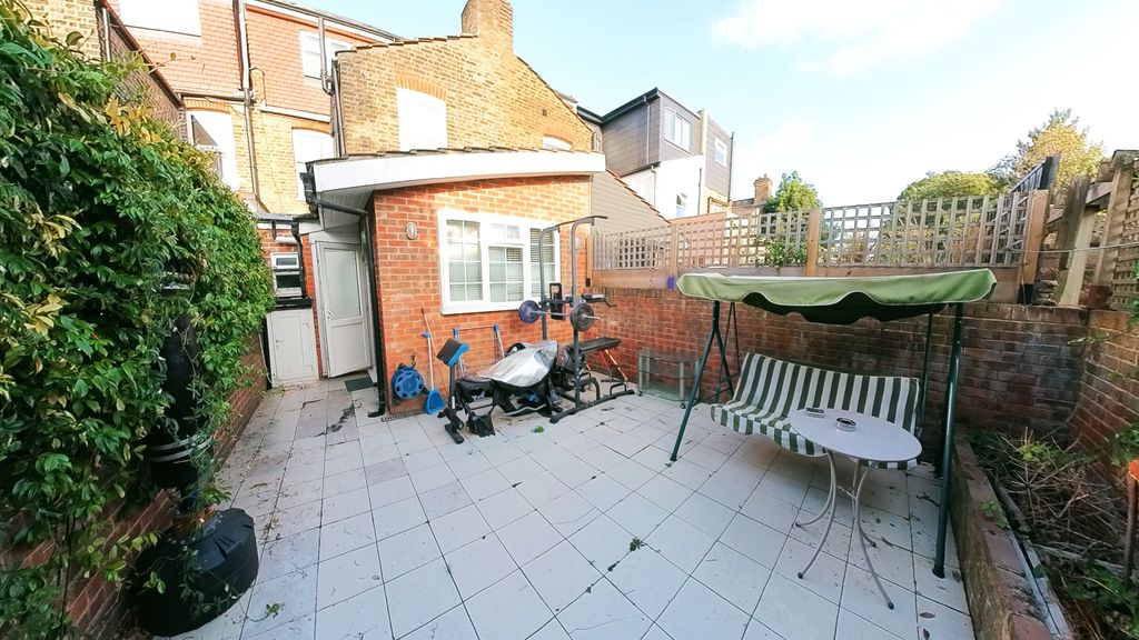 Property photo 3 of 29