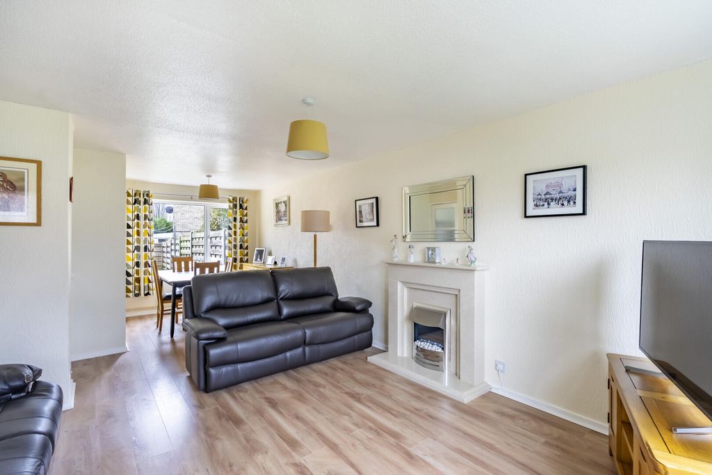 Property photo 3 of 15 Living Room