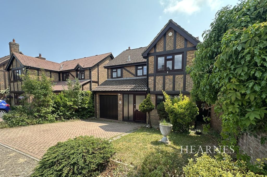 Property photo 1 of 18