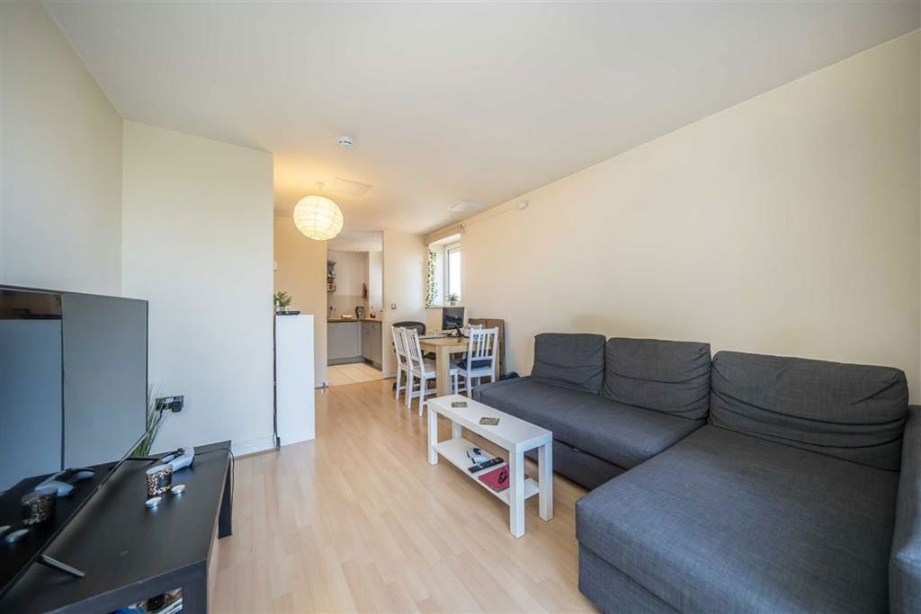 Property photo 3 of 7