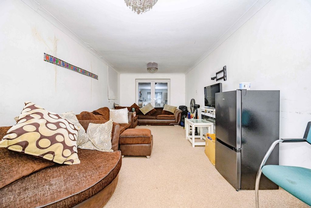 Property photo 2 of 14 Pbox-Img.Jpg