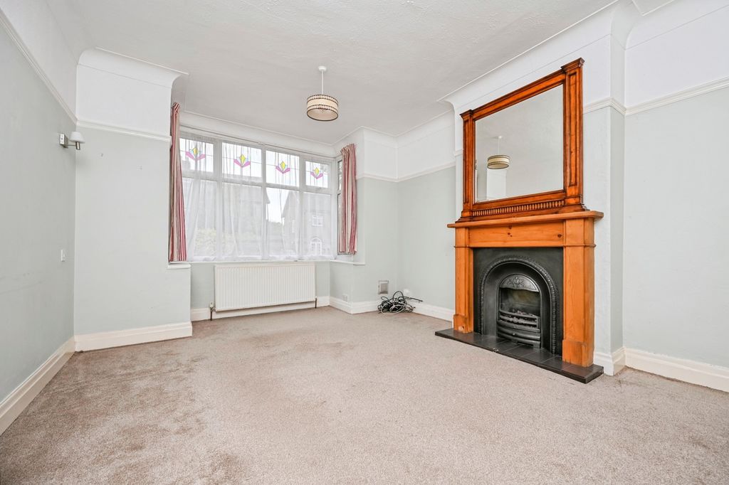 Property photo 2 of 16 Pbox-Img.Jpg