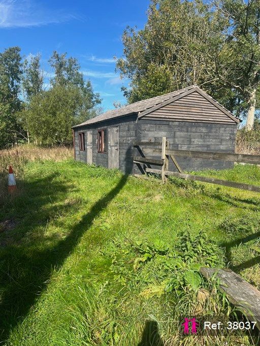 Property photo 3 of 24
