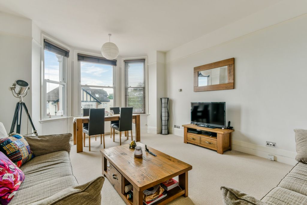 Property photo 2 of 5
